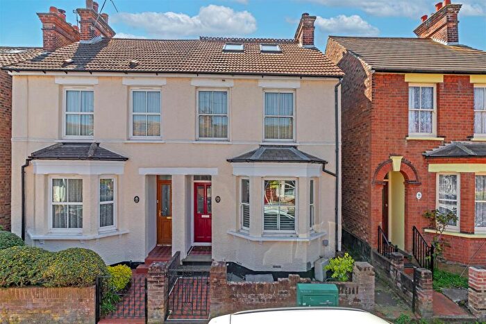 4 Bedroom Semi-Detached House To Rent In Burnham Road, St. Albans, AL1