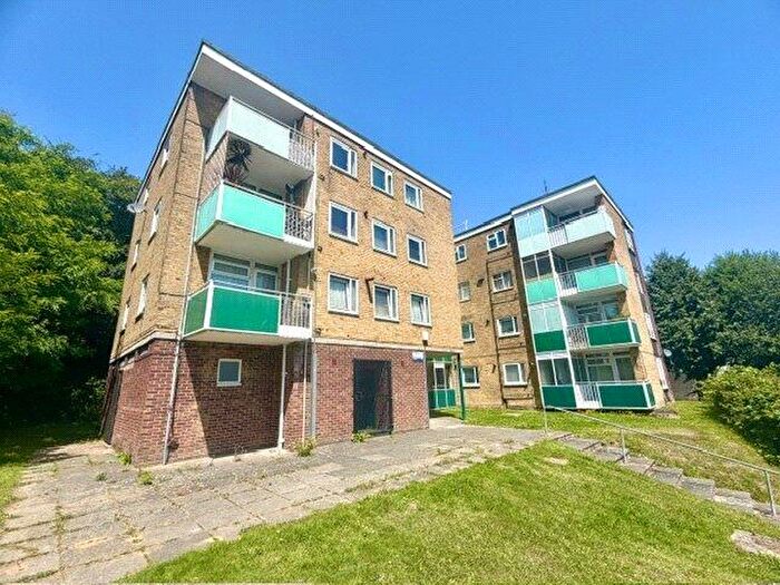 1 Bedroom Flat To Rent In Keynsham Road, Southampton, Hampshire, SO19
