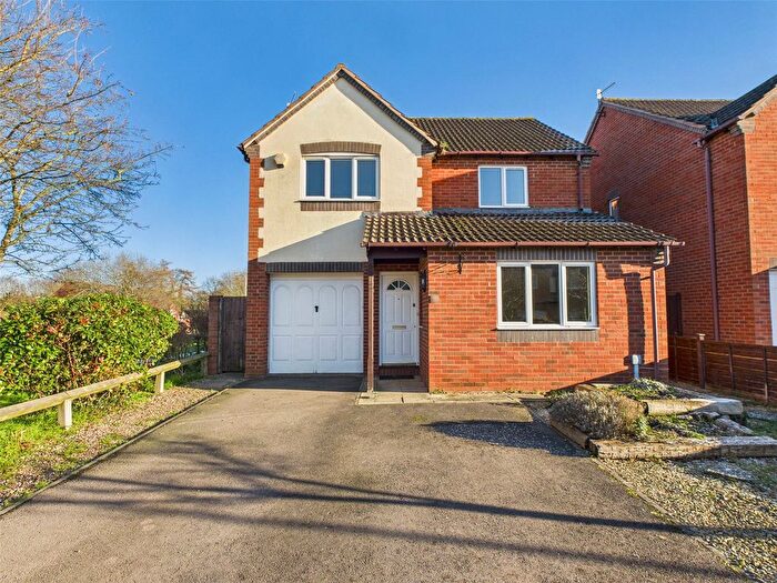 4 Bedroom Detached House For Sale In Tiree Avenue, Worcester, Worcestershire, WR5