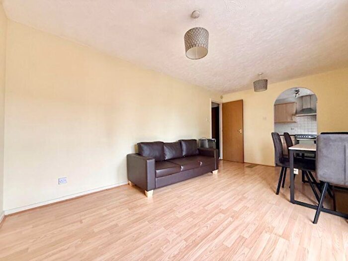1 Bedroom Flat To Rent In Stubbs Drive, SE16