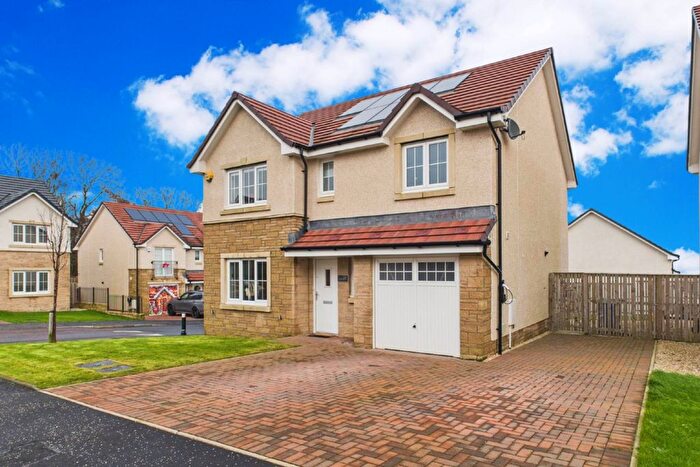 4 Bedroom Detached House For Sale In Nutberry Crescent, Hamilton, ML3