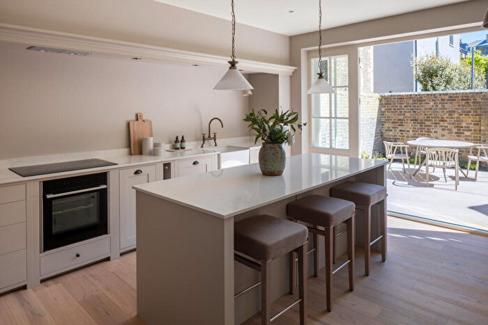 2 Bedroom Mews For Sale In Cedar Mews, Deal, Kent, CT14