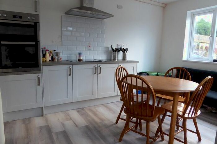 6 Bedroom Terraced House To Rent In Westbury Street, Swansea, SA1