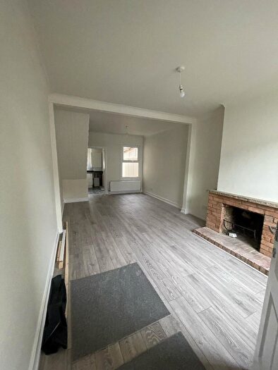 2 Bedroom Terraced House To Rent In Bayly Road, Dartford, Kent, DA1