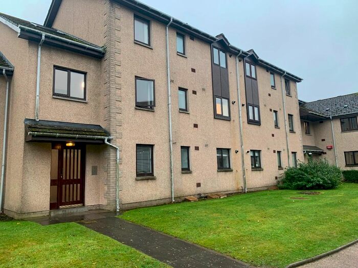 2 Bedroom Flat To Rent In Kirkside Court, Westhill, Aberdeen AB32