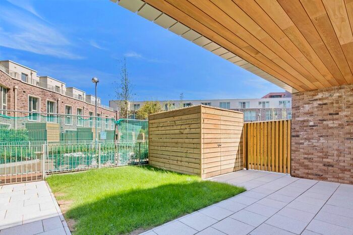 4 Bedroom Town House To Rent In Royal Crest Avenue, Royal Wharf, London, E16