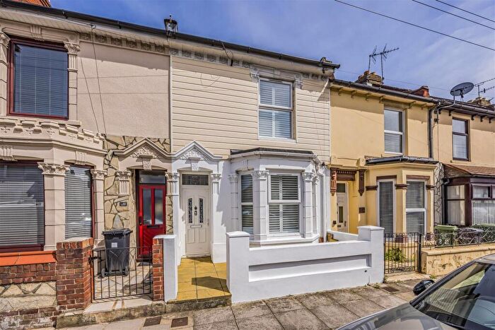 3 Bedroom Terraced House For Sale In Tennyson Road, Portsmouth, PO2