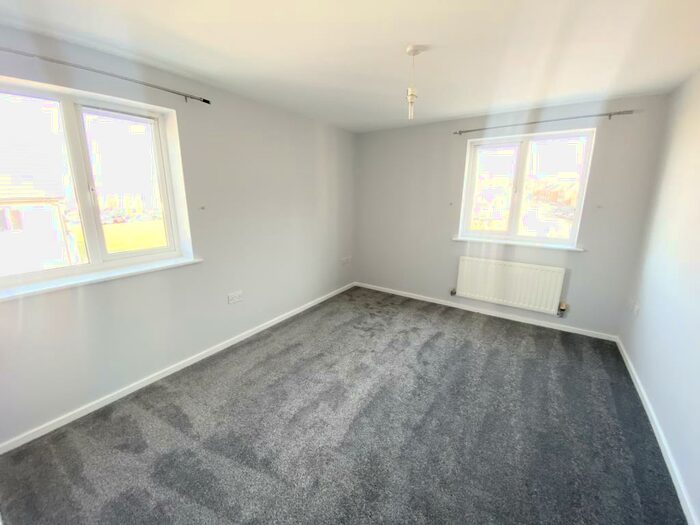 2 Bedroom Apartment To Rent In Delft Crescent, Swindon, SN25