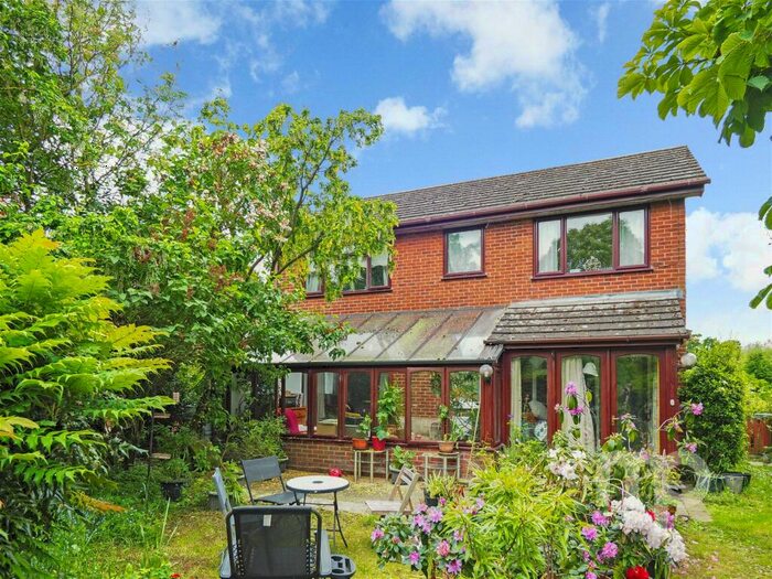 5 Bedroom Detached House For Sale In High Street, Wicklewood, Wymondham, Norfolk, NR18