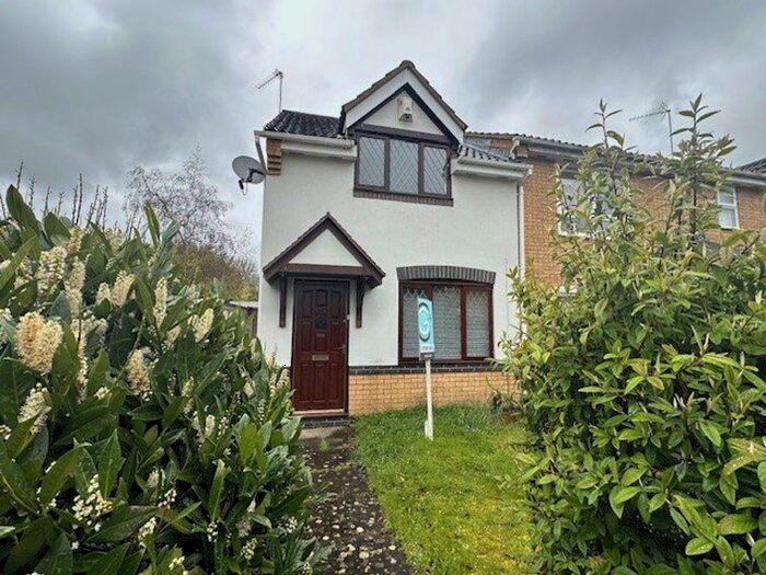 2 Bedroom Property To Rent In John Clare Court, Kettering, NN16