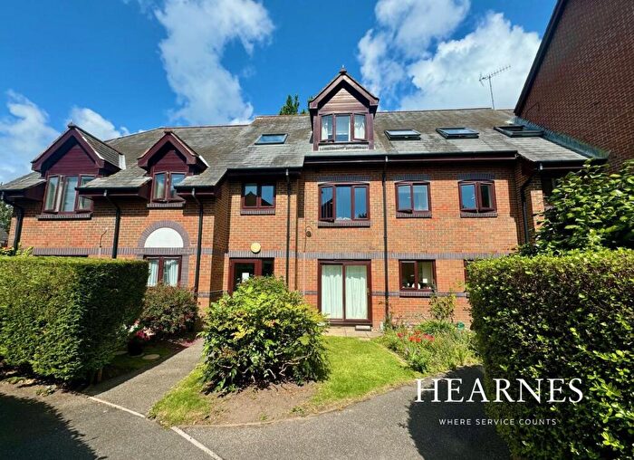 1 Bedroom Apartment For Sale In Vallis Close, Poole, BH15