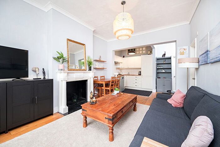 1 Bedroom Flat To Rent In Finchley Road, London, NW3
