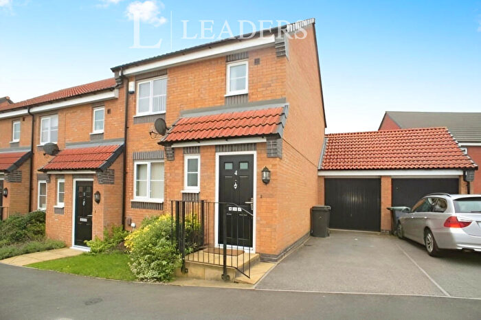 3 Bedroom Semi-Detached House To Rent In Godber Close, Giltbrook, NG16