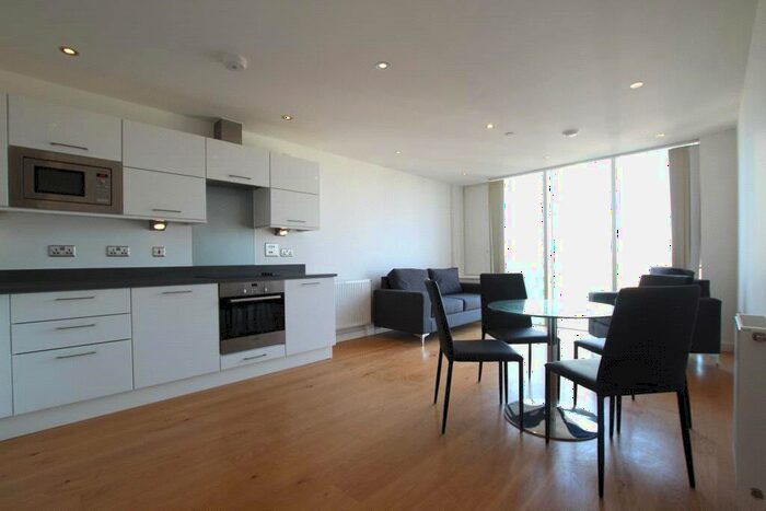 1 Bedroom Apartment To Rent In High Street, London, E15