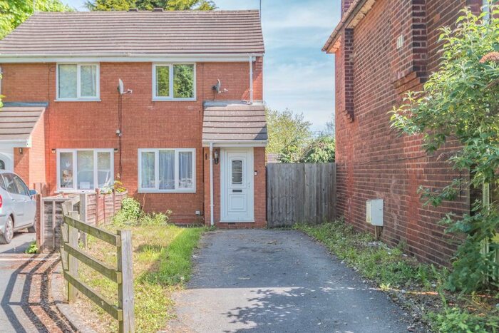 2 Bedroom Semi-Detached House To Rent In Prospect Road North, Lakeside, Redditch, Worcestershire, B98