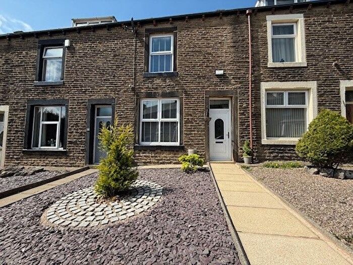 3 Bedroom Terraced House To Rent In Cotton Tree Lane, Colne, BB8