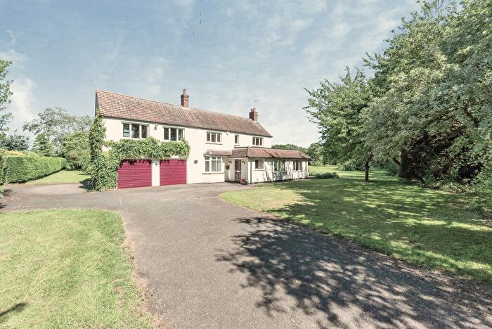 5 Bedroom Detached House For Sale In Lincoln Road, Frieston, Grantham, NG32