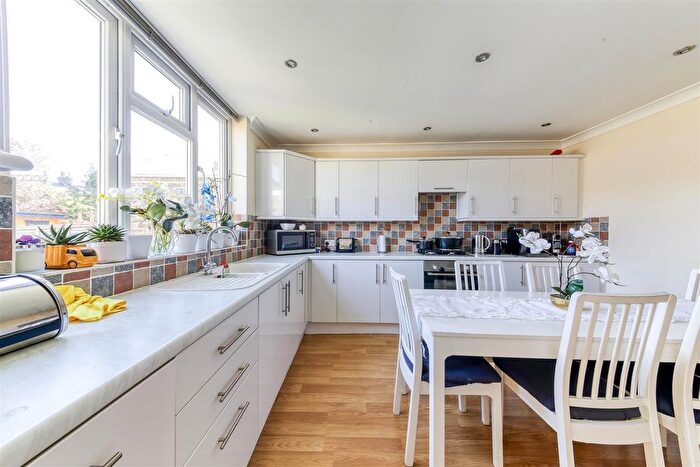 3 Bedroom Terraced House For Sale In Tudor Road, South Norwood, SE25