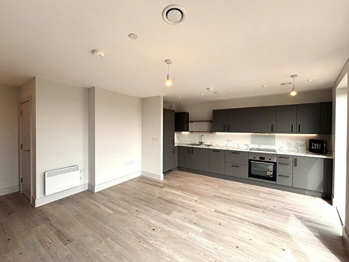 1 Bedroom Apartment To Rent In Prince Charles Road, Exeter, EX4