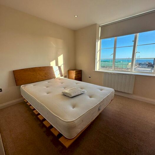 2 Bedroom Flat To Rent In Western Road, Brighton, BN1