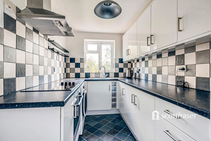 2 Bedroom Apartment To Rent In Cherwell Lodge, North Oxford, OX2
