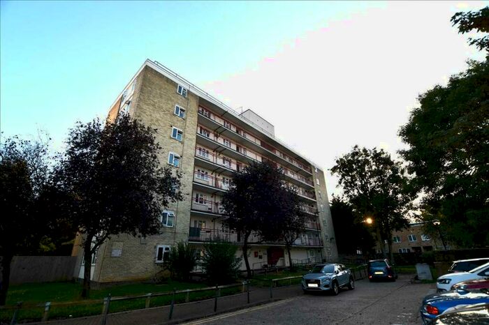 3 Bedroom Flat To Rent In Basil Spence House, Commerce Road, London, N22