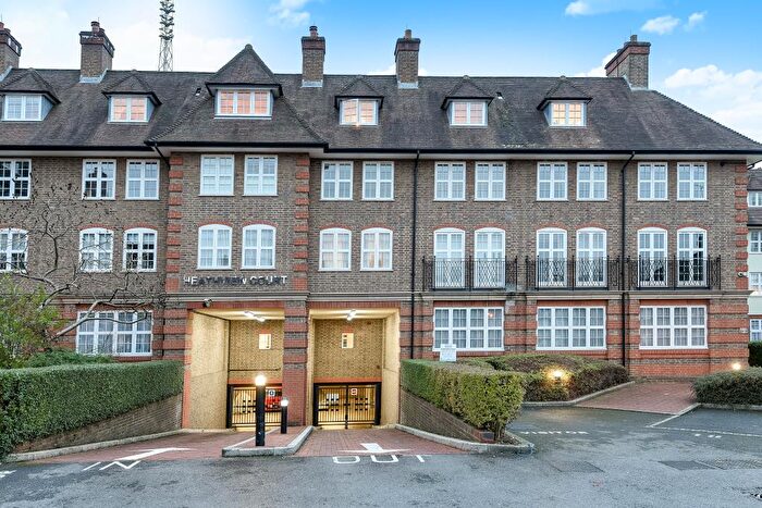 2 Bedroom Apartment To Rent In Heathview Court, Hampstead, NW11