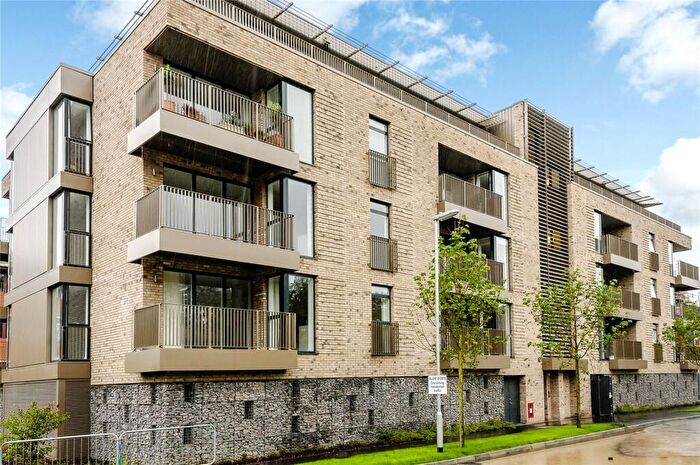 2 Bedroom Apartment To Rent In Lilywhite Drive, Cambridge, Cambridgeshire, CB4