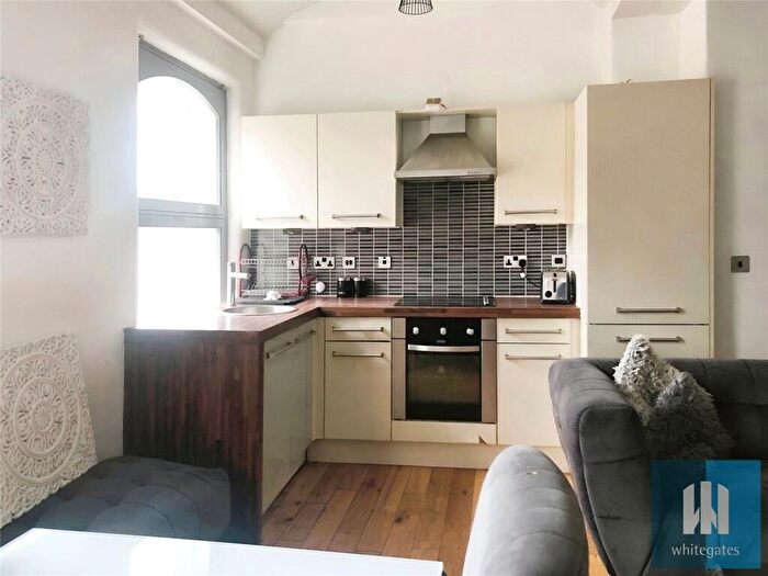 2 Bedroom Apartment To Rent In Britannia Buildings, St Peters Street, Huddersfield, HD1