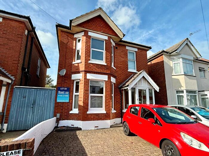 4 Bedroom Detached House To Rent In Bengal Road, Bournemouth, BH9