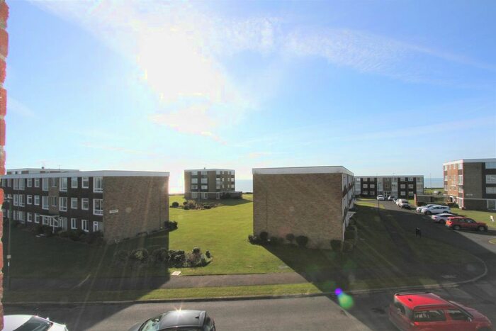 2 Bedroom Maisonette To Rent In Drake Court, Rustington BN16