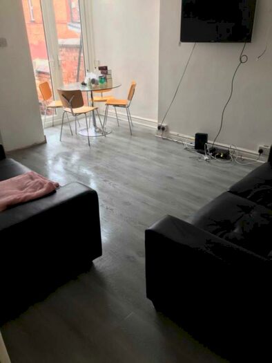 5 Bedroom End Of Terrace House To Rent In Furness Road, Fallowfield, M14