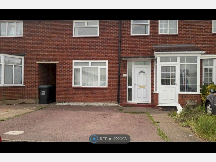 3 Bedroom Terraced House To Rent In Muirfield Road, Watford, WD19