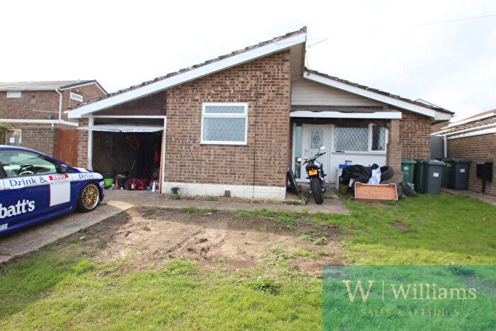 3 Bedroom Bungalow For Sale In St. Edmunds Walk, Wootton Bridge, Ryde, Isle Of Wight, PO33