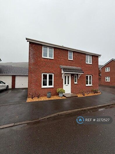 3 Bedroom Detached House To Rent In Marcroft Road, Port Tennant, Swansea, SA1