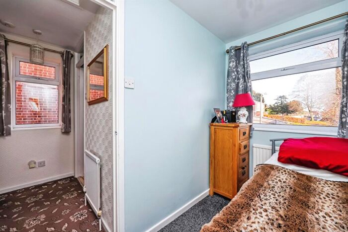 2 Bedroom Semi-Detached House For Sale In Chestnut Road, Langley Mill, Nottingham, NG16