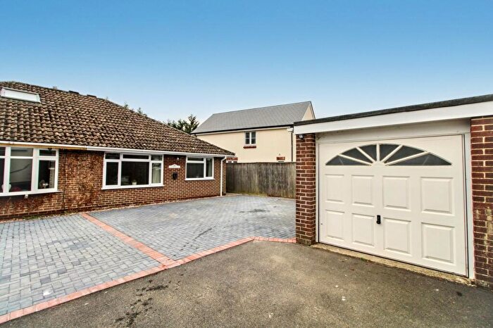 3 Bedroom Bungalow For Sale In Wainsford Road, Pennington, Lymington, SO41