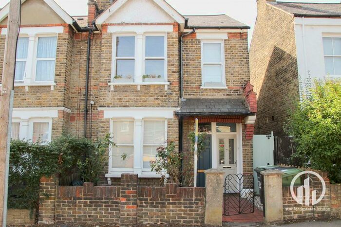 2 Bedroom Flat To Rent In Elthruda Road, Hither Green, London, SE13