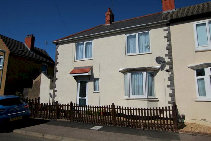 2 Bedroom Semi-Detached House To Rent In Cecil Street, Rothwell, Northants, NN14