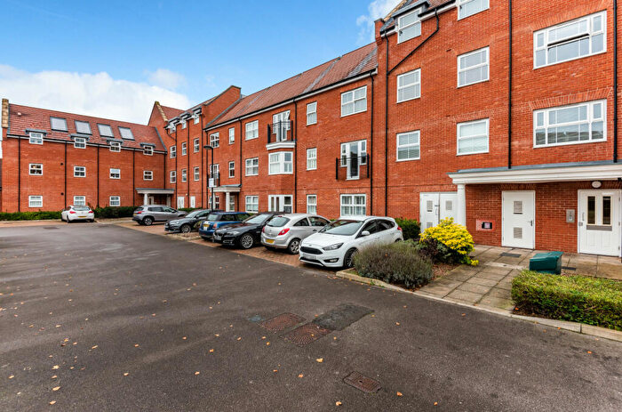 2 Bedroom Apartment To Rent In Imogen House, Ashville Way, Wokingham, Berkshire, RG41