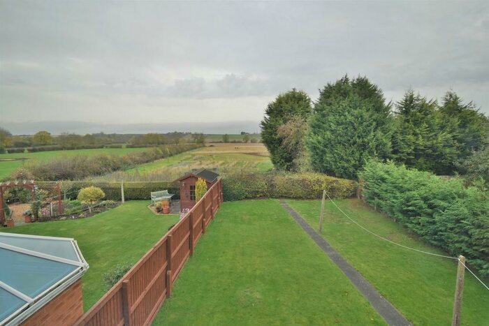 3 Bedroom Semi-Detached House For Sale In Main Street, Costock, LE12