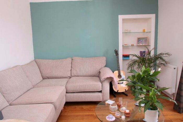 2 Bedroom Flat To Rent In North Street, Stirling, FK9