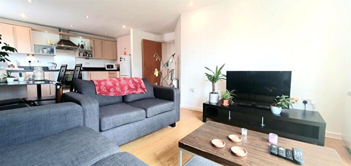2 Bedroom Apartment To Rent In Walker House, Elmira Way, Manchester, M5