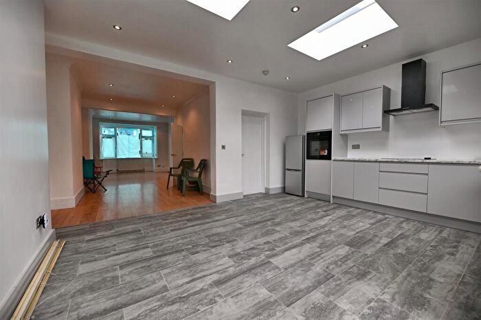 4 Bedroom Semi-Detached House To Rent In Bute Road, Barkingside, IG6
