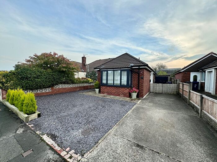 2 Bedroom Bungalow To Rent In Gower Grove, Walmer Bridge, Preston, PR4