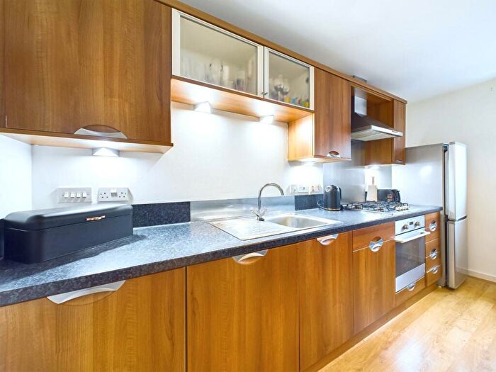 1 Bedroom Flat To Rent In Salamander Court, The Shore, Edinburgh, EH6