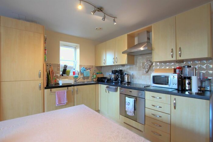 2 Bedroom Flat To Rent In Azure Place, Holly Road, Hounslow TW3