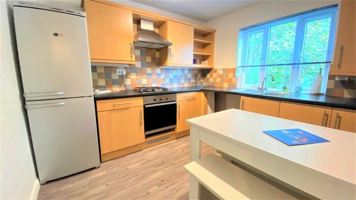 1 Bedroom Flat To Rent In Pages Lane, Uxbridge, UB8