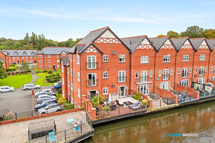 2 Bedroom Flat For Sale In Gardinar Close, Wigan, WN1