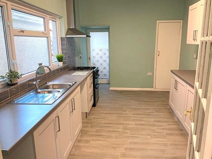 3 Bedroom Property To Rent In James Street, Llanelli, Carmarthenshire., SA15